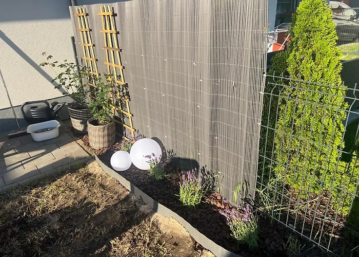 Uroczy Apartament Z Ogrodem