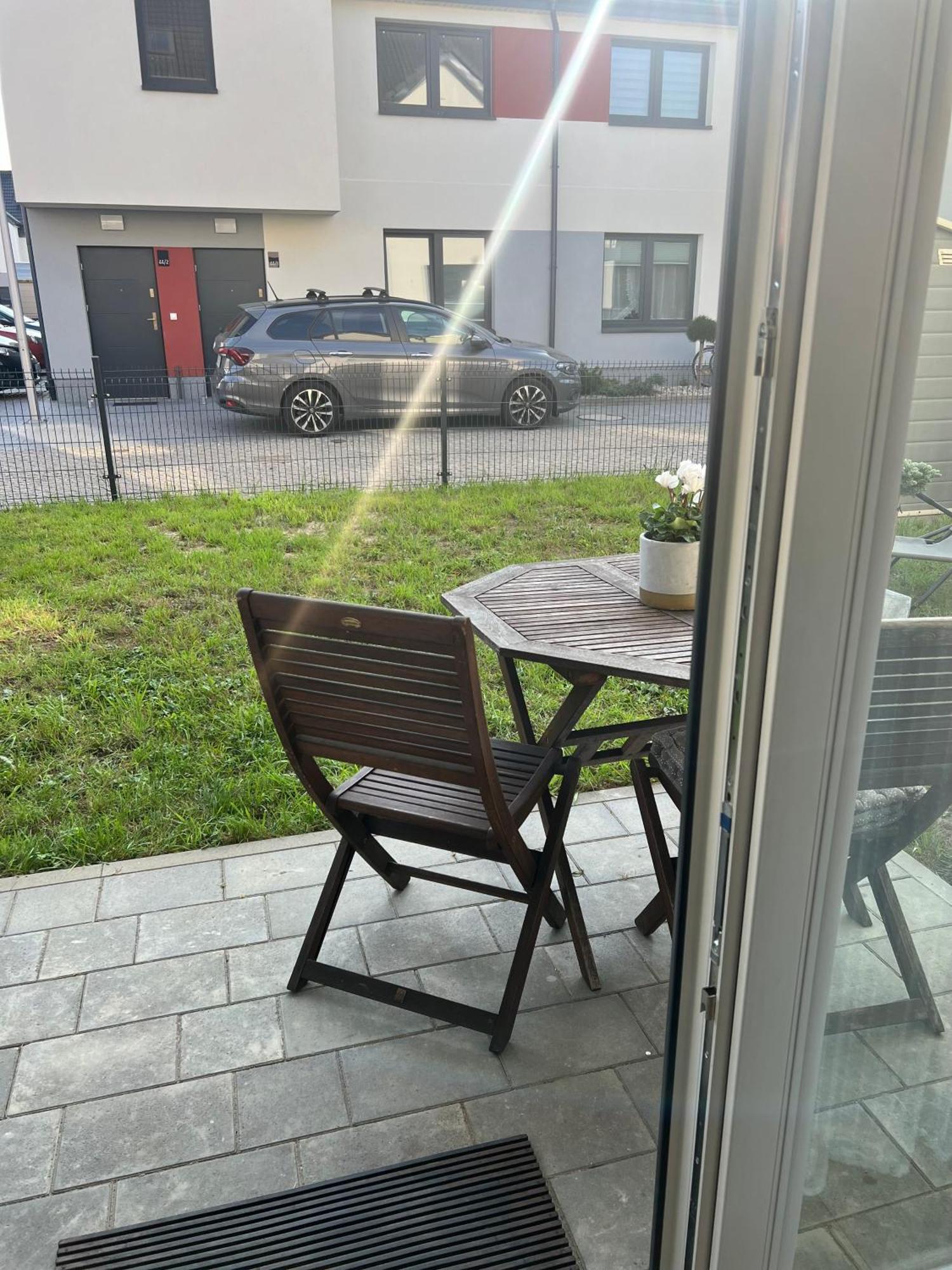 Uroczy Z Ogrodem